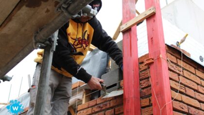 Woonpartners verfraaid nieuwbouw met zwaluwen- en dwergvleermuiskasten