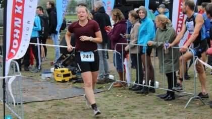 Eerste editie triatlon Brabant op Berkendonk trekt veel sporters