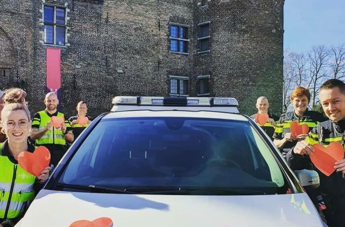 Politie Helmond steekt hart onder de riem