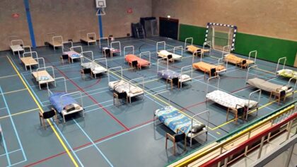Opvang dak- en thuislozen in sporthal De Braak