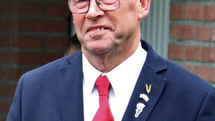 Rode rozen voor Harrie Raaijmakers