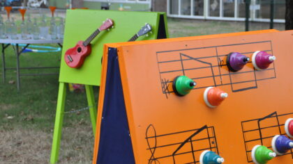 Kinderen ontdekken muziek in de Kindermuziektuin