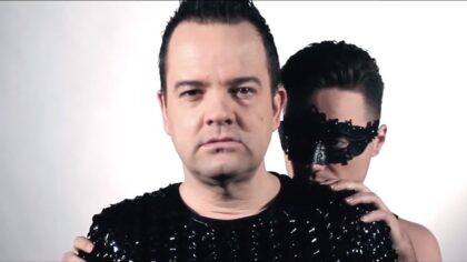 ‘Stop homogeweld!’ motto nieuwe single + videoclip van Aaron D.
