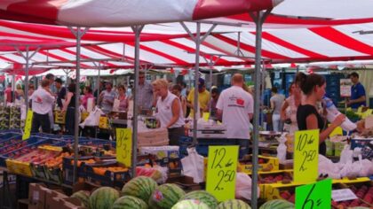 Weekmarkt in Helmond-Centrum