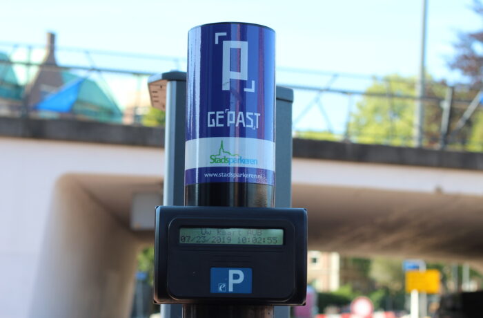 Betaald parkeren bij laadpalen in het centrum