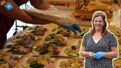 Nei Skoen deelt brunchpakketten uit op moederdag