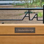 Naamgeving van zitbank aan het burgemeester Geukerspark