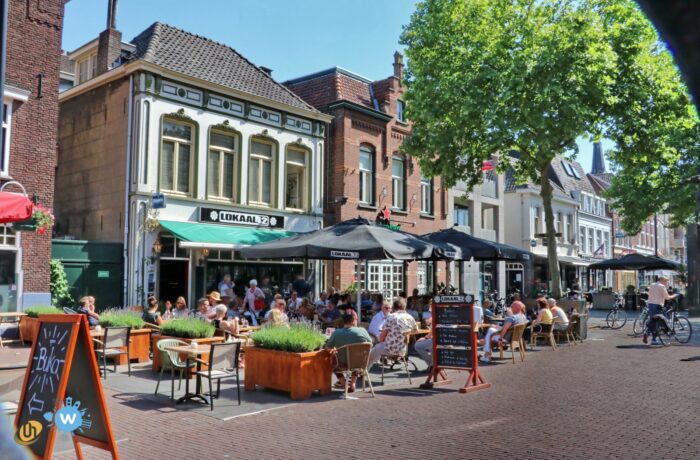 Bij drukte in centrum Helmond, wordt er eerder schoongemaakt