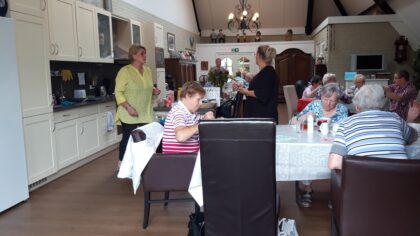 Senioren coronaproof weer ‘samen op zondag’