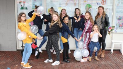 Kinderen verspreiden geluk in Helmond