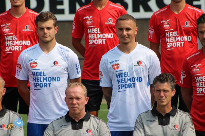 Team Helmond Sport presenteert zich met mondkapjes Ditishelmond.nl Team Helmond Sport presenteert zich met mondkapjes Ditishelmond.nl