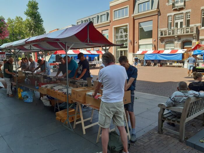 Cd- en platenbeurs van Robbie Record’s Vinyl