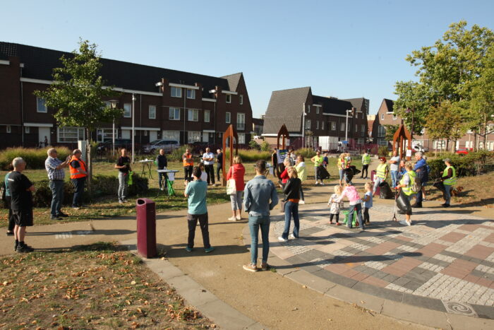 Weverspark startplek wijkschoonmaakactie