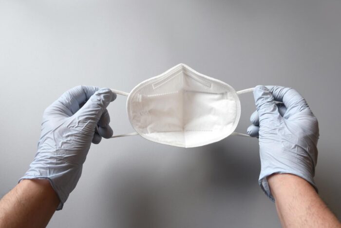VDL en DSM maken in Helmond medische mondmaskers