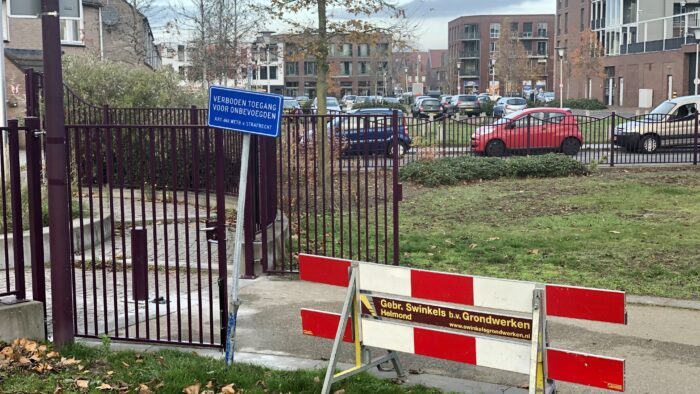 Afsluitbare poorten geplaatst rond Weverspark