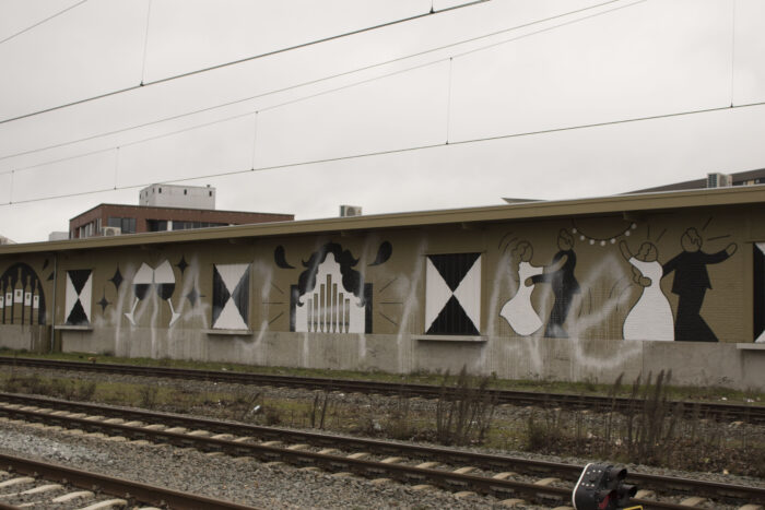 Kunstwerk op Loods 20 al beklad