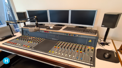 Andere radioprogrammering vanwege avondklok