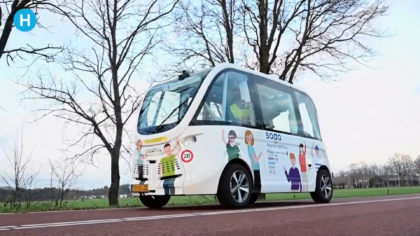 Startsein wethouder Maas voor zelfrijdende minibus