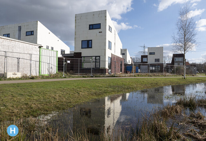 Dossier Houtse Akker: politiek positief over houding gemeente