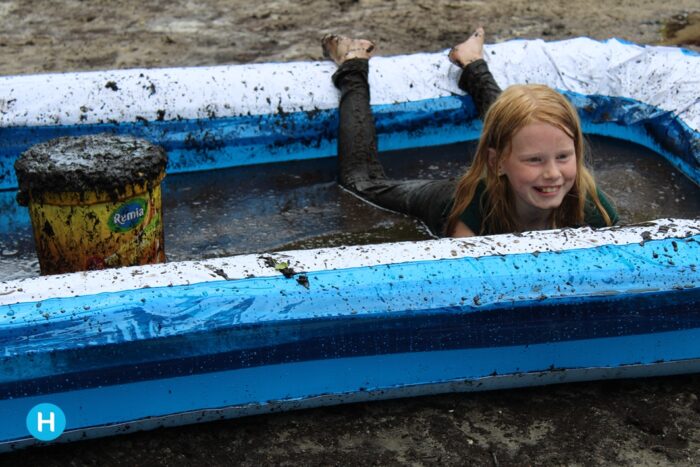 Moddermonsters spelen in de Rijpelroets