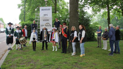 Stiphout komt in actie door sloop het Aambeeld