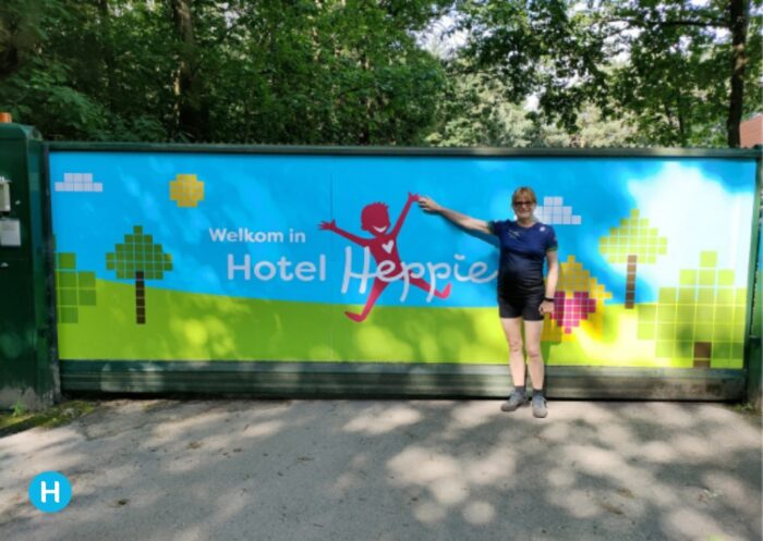 Alie Vos gaat wandelen voor het vergeten kind