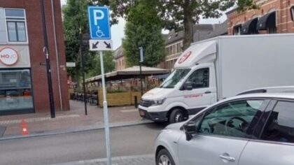 Verkeersbord gehandicaptenparkeerplaats weer terug