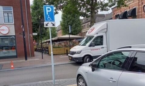 Verkeersbord gehandicaptenparkeerplaats weer terug