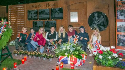 Lustrum herdenkingsmonument Mierlo-Hout