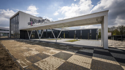 Opening nieuwbouw Summa Automotive in Helmond