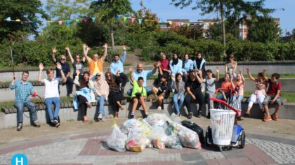 World Clean-up day in het Weverspark