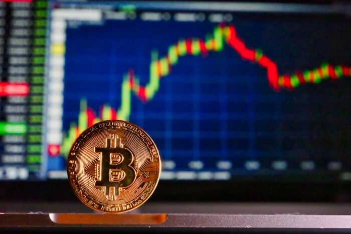 Hoe in Bitcoin handelen of beleggen zonder het in bezit te hebben