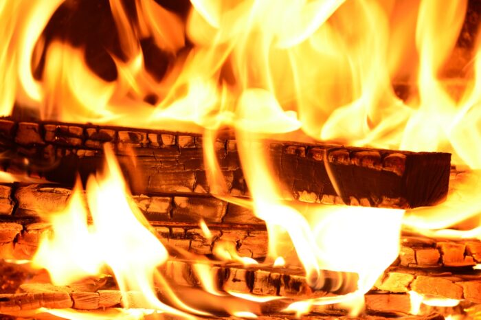 Gemeente Helmond: hout stoken kan overlast geven