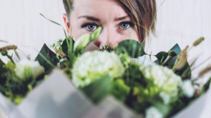Blauw-gele boeketten van Sasha Provozina uit Helmond voor Oekraïne