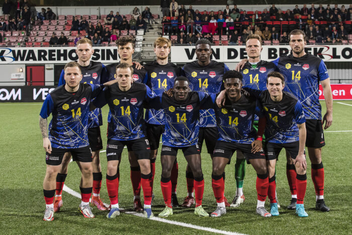 Helmond Sport veilt unieke voetbalitems voor de Cruyff Foundation