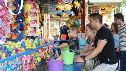 Brouwhuis geniet van de kermis