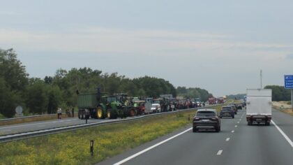 Boeren blokkeren A67 richting Venlo