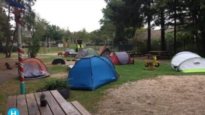 Speeltuin Rijpelroets verandert een nacht in een camping