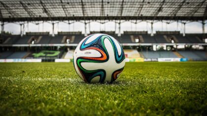 Helmondse voetbalclubs slaan de handen ineen op het gebied van meidenvoetbal