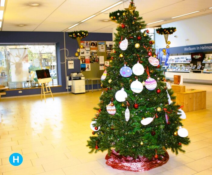 Bibliotheek Helmond: de Kerstwens boom is voor iedereen
