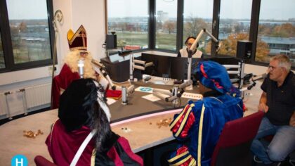 Sinterklaas in de radiostudio van Dit is Helmond
