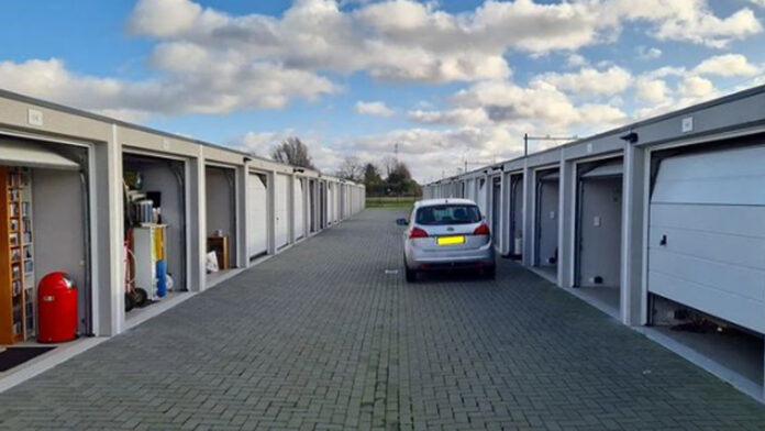 Grote diefstal uit 50 garageboxen aan Helmondseweg Deurne