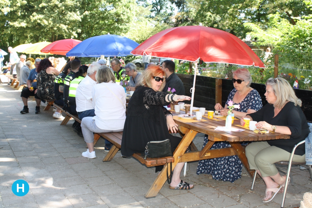 Rijpelberg verrast bewoners met brunch en speelplezier