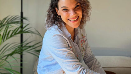 Nika van Stiphout geeft cursus zang op Jeugdtheaterschool Annatheater