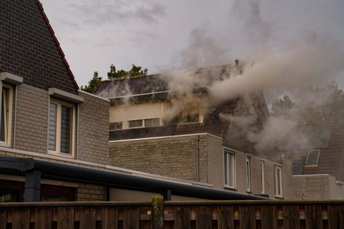 Brand in woning Kennemerland Helmond