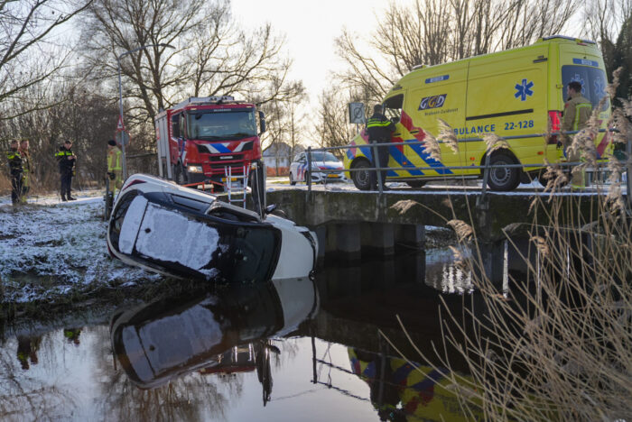 Automobiliste komt goed weg bij slippartij in Helmond