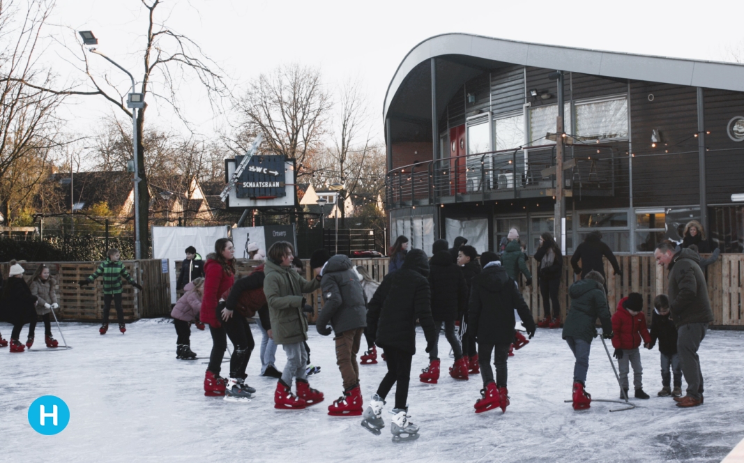 Alleen kinderen kunnen nog schaatsen bij Tienerhuis