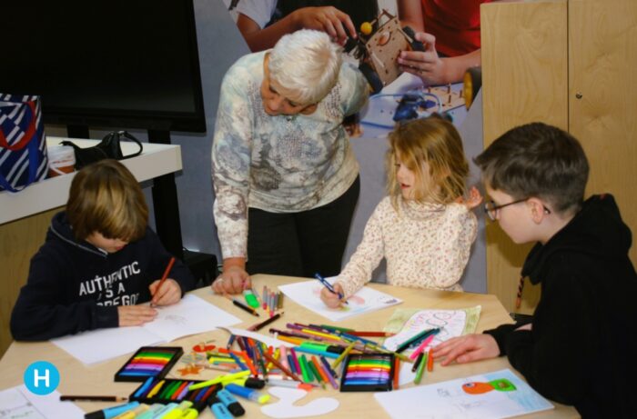 Bibliotheek start nieuw project Creabende