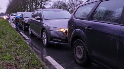 Meerdere auto’s botsen op Kanaaldijk Noordwest