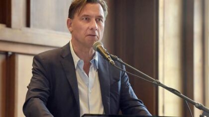 Honderdste editie Kunstlokaal42 met Maarten Doorman